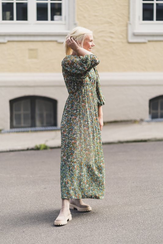 Georgette V-Neck Dress Green Garden 
