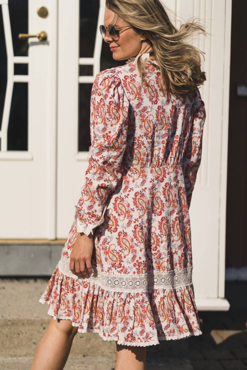 Linen Button Down Dress White Paisley - Vakre Vene