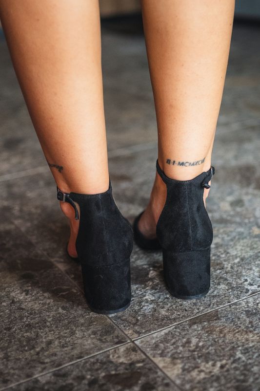 Devived Pump Micro Suede Black 