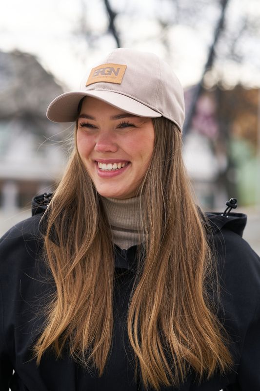 Solregn Caps Taupe Pinstripe