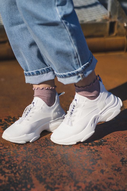 Match Sneakers White 