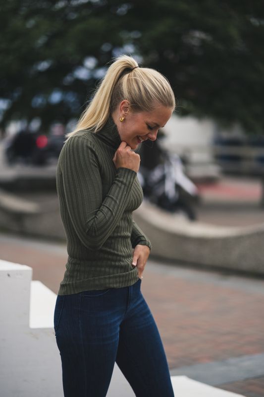 Chelsea LS Knit Top Light Green