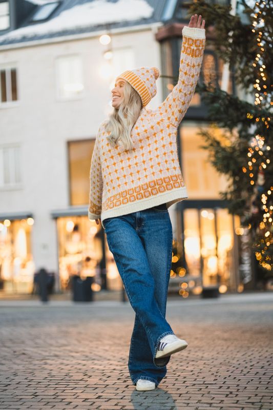 Norwegian Wool V-Neck Orange Mix 