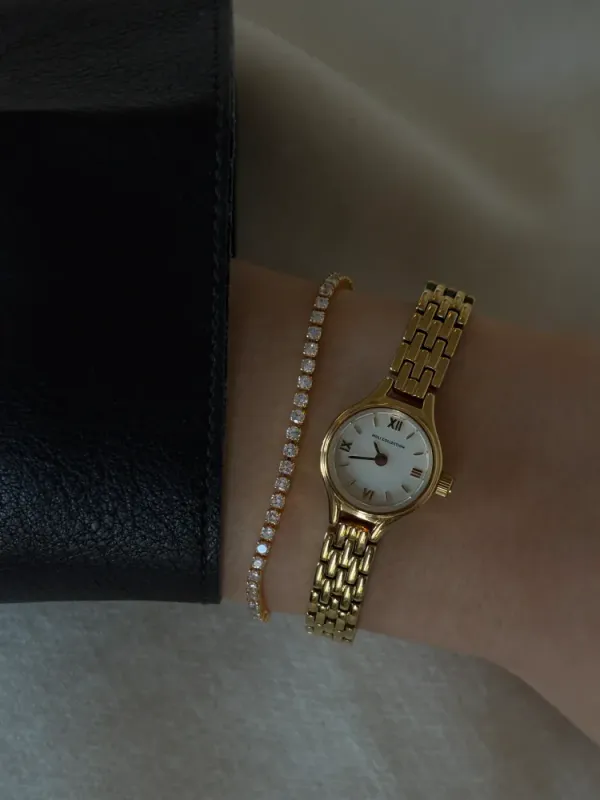 Petite Ronde Watch Gold 