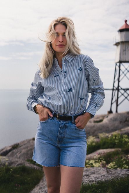 Hovedbilde Ida Maja Shirt STP EMB Bright White/Quiet Harbor ...