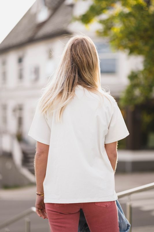 Girlfriend Tee Worn White 