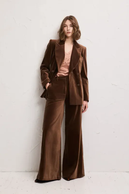 Francis Velvet Brown 