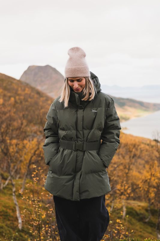 Besseggen Light Down Jacket Dark Green 