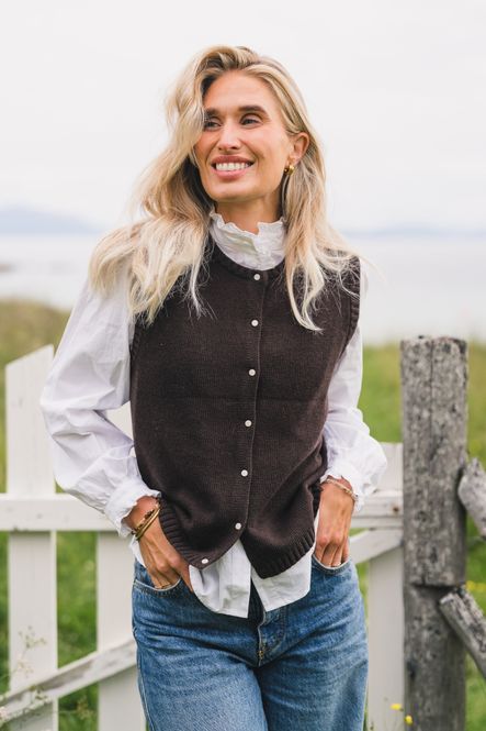 Hovedbilde Emma Vest Black Coffee 