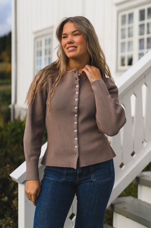 Shaine Lushia Cardigan Mountain Trail 