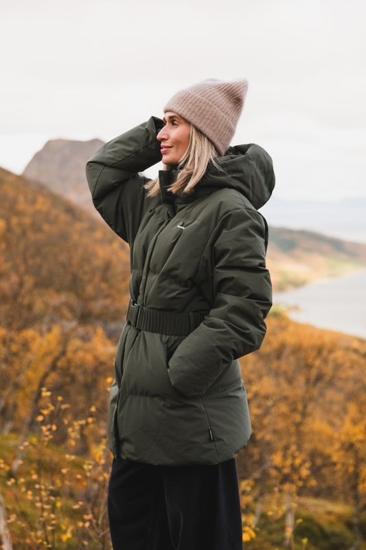 Besseggen Light Down Jacket Dark Green 