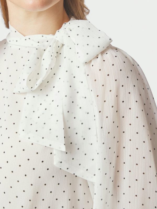 Dorellie Dot Blouse Offwhite 