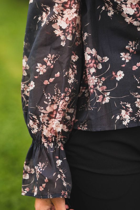 Amara Garden Flower Blouse Dark Navy 