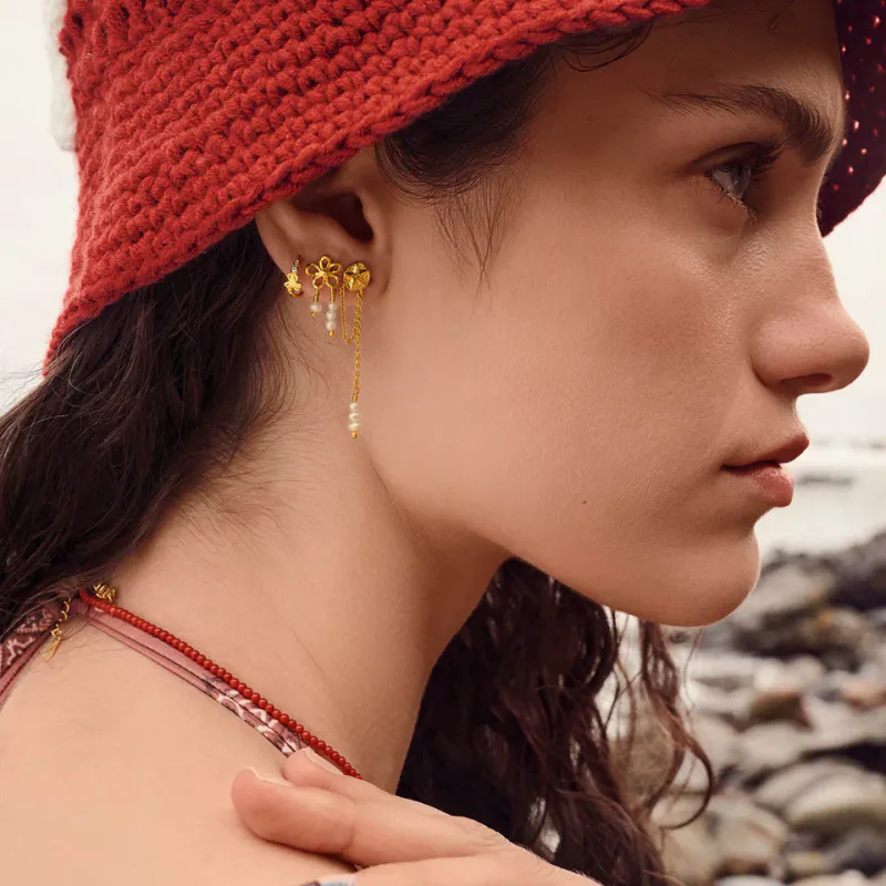 Nicola Earrings 