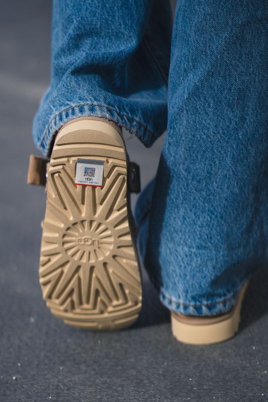 W Goldenstar Glide Sand 