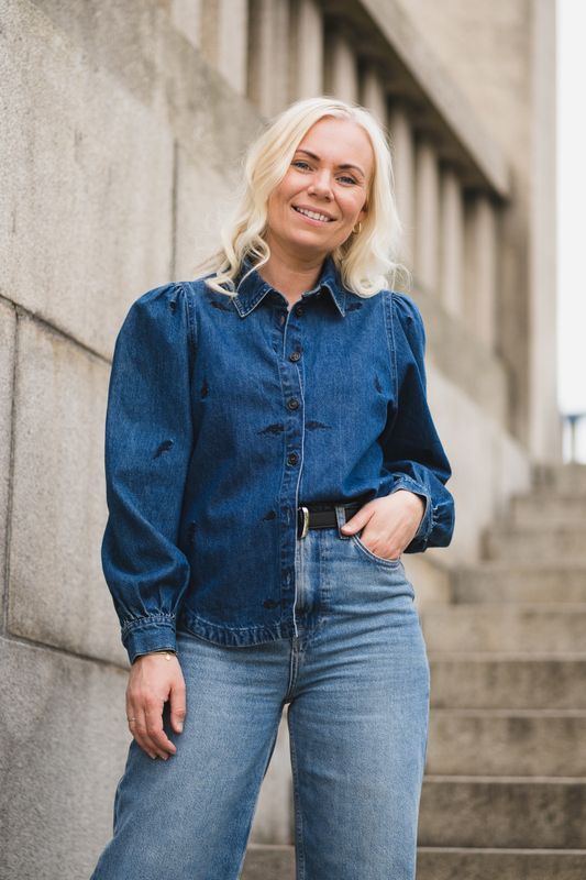 Frida Shirt EMB M Blue Wash/Flower 