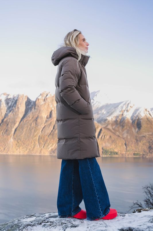 Loen Down Jacket Taupe 