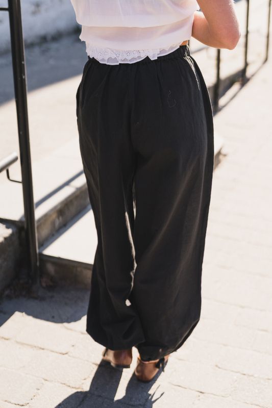 Roxane Balloon Linen Pants Black 