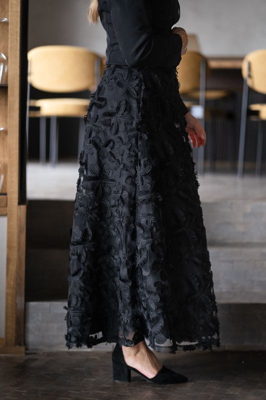 Karly HW Skirt Black 