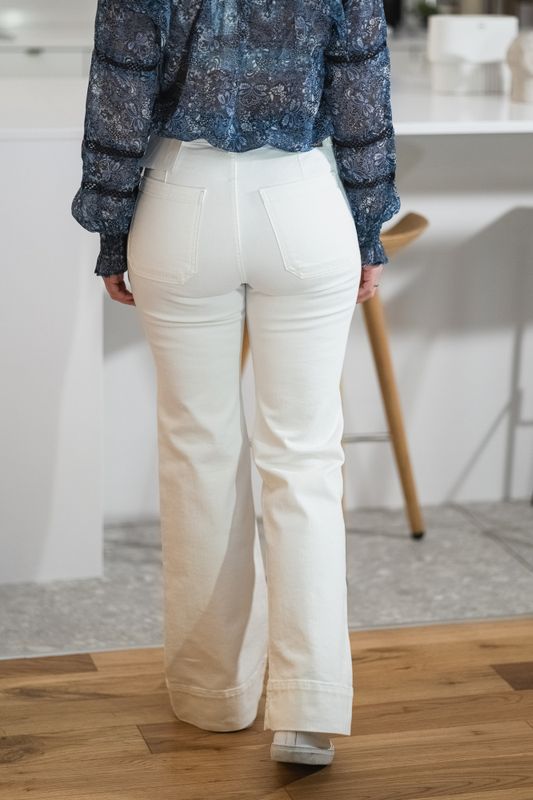 St Monica Natural White 