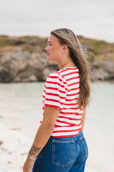 Hovedbilde Ute T-Shirt Red  
