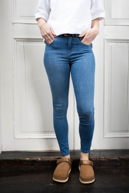 Celia Leia Teal Stone