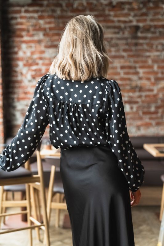 Trine Shirt Black Dot 
