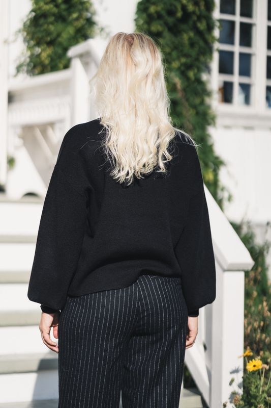 Mercy East M Pullover Black 