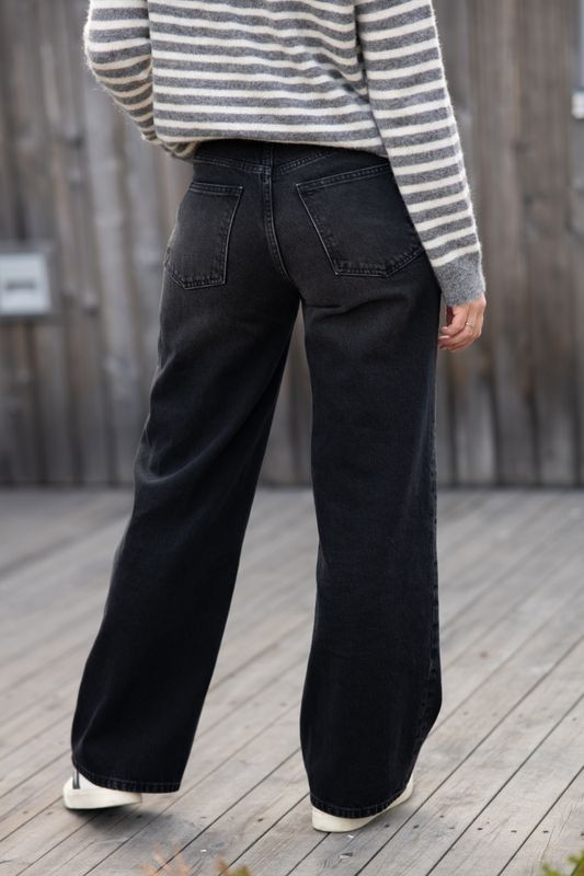  W Wide Jeans Black Washed 