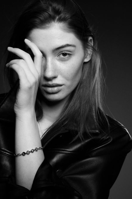 Hovedbilde The Love Bracelet Gold 