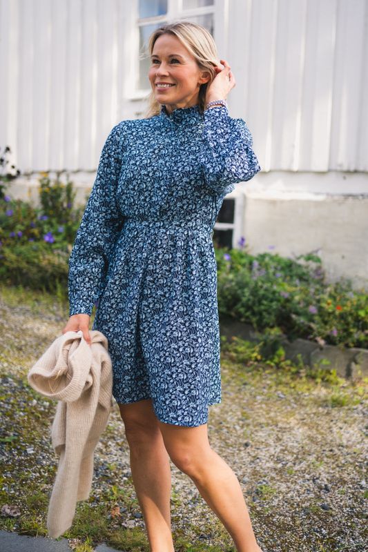 Astrid Dress Cry Blue Flower