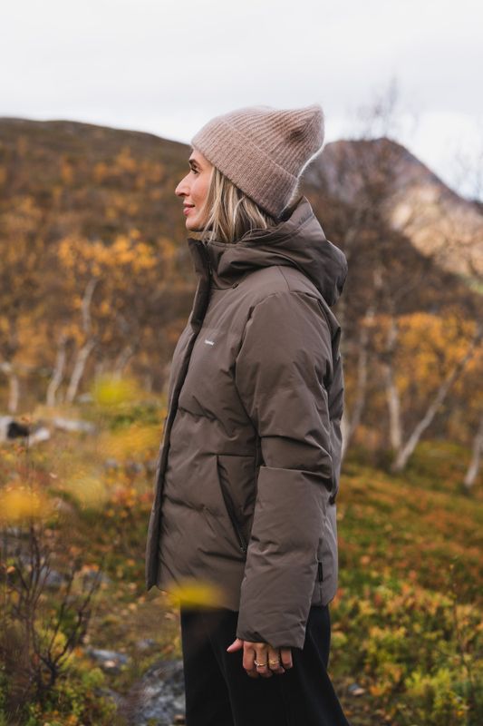 Besseggen Light Short Jacket Taupe 