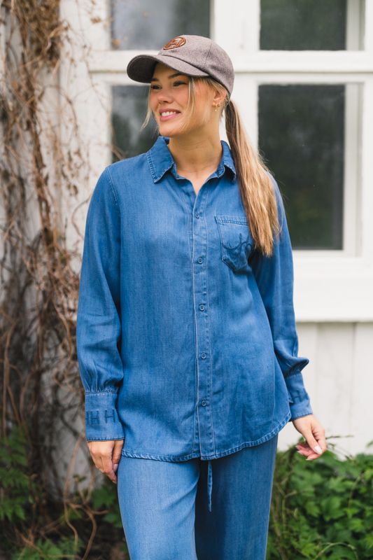 Scarlett Shirt Medium Wash Blue Denim 