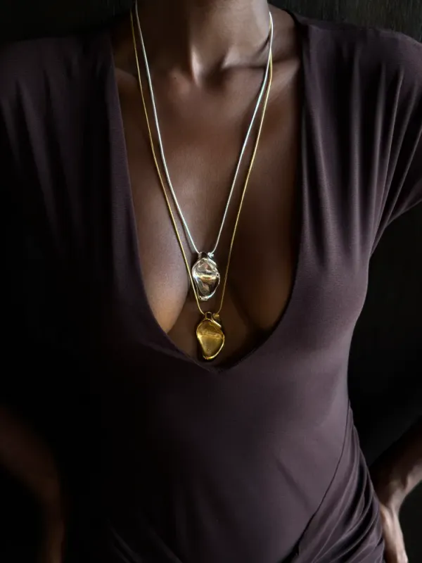 Arc Necklace