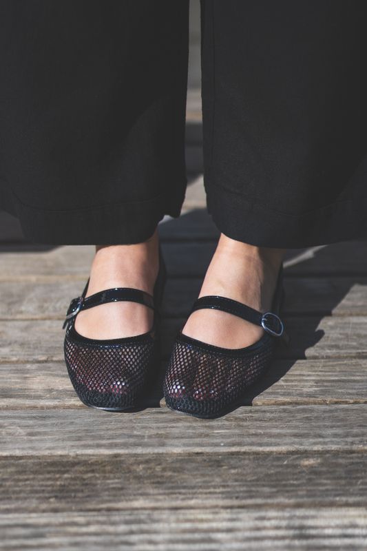 Lilja Mary Jane Mesh Black 