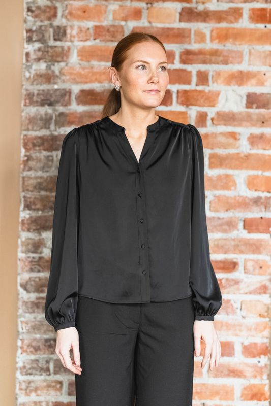 Trine Shirt Black 
