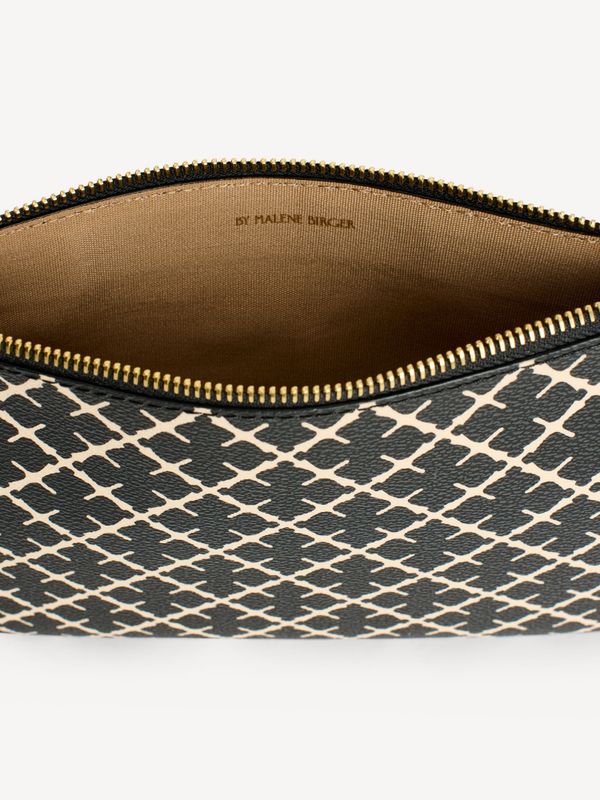 Ivy Clutch Black 