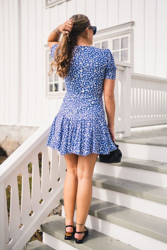 Emma Retro Flower Blue 