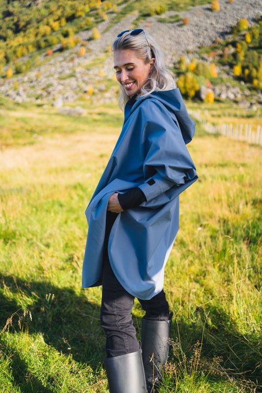 Bergen Poncho Denim Blue 