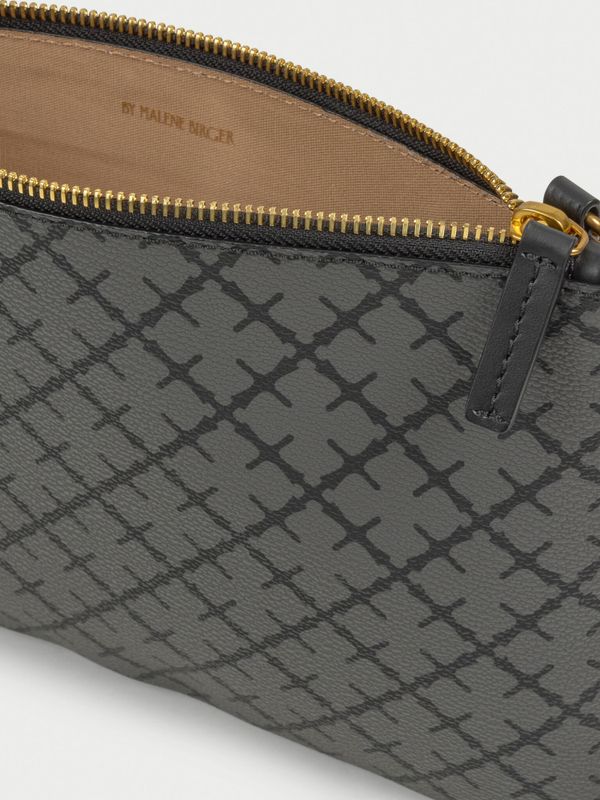 Ivy Clutch Light Charcoal 
