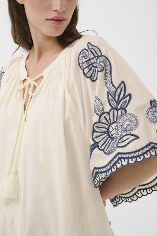 Breanna Dress Whisper White W Blue Emb