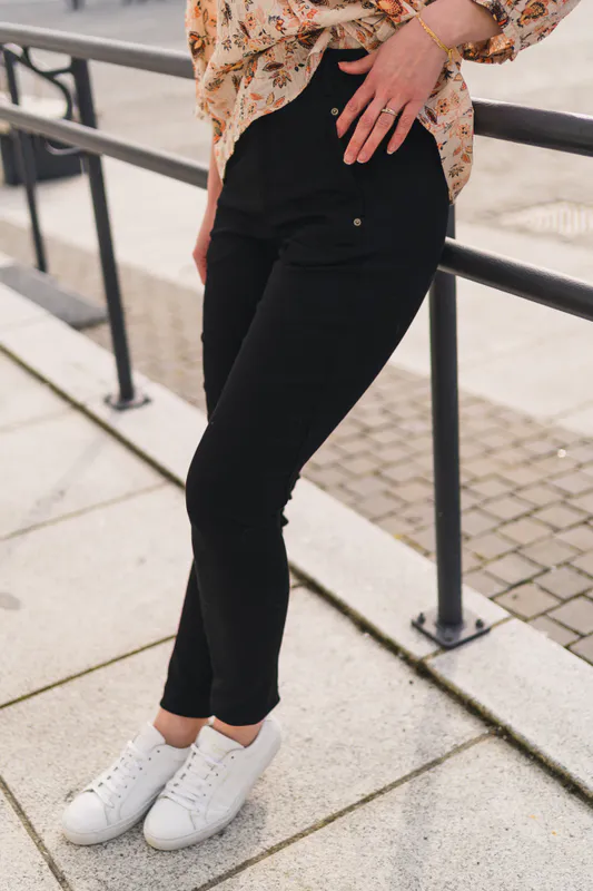Jolie 606 Gun Black