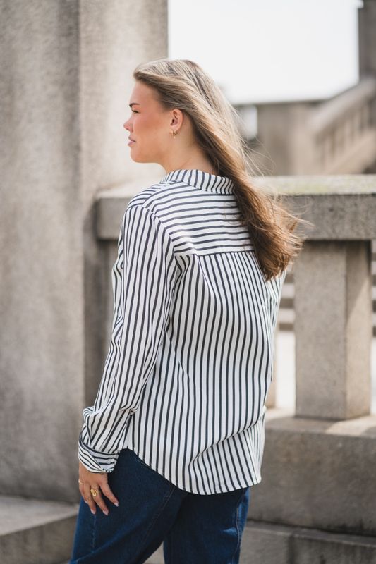 Cilia Shirt Black Stripe 