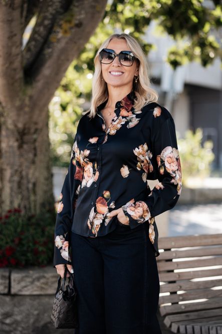 Hovedbilde Edie Shirt Poppy Bouquet
