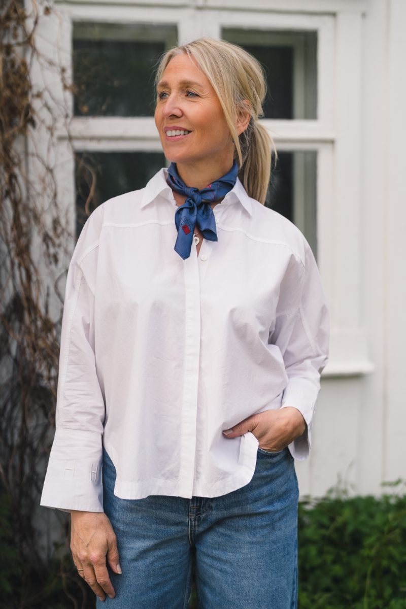 Eliza Silk Scarf Small Nightshadow Blue