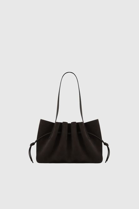 Hovedbilde Scallop Shoulder Bag Suede Ganache 