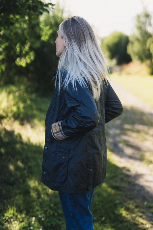 Beadnell Wax Jacket Navy 