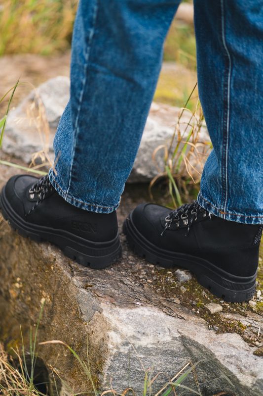 Hiking Boots New Black
