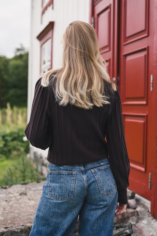 Guru Cardigan Black Coffee 