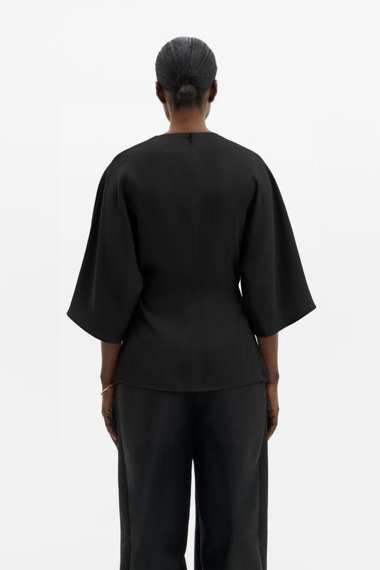 Zilla Brooch Detailed Blouse Black 